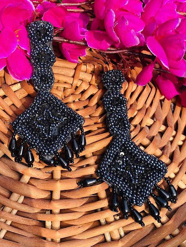 Tribal Handmade- Dangling Black Earings