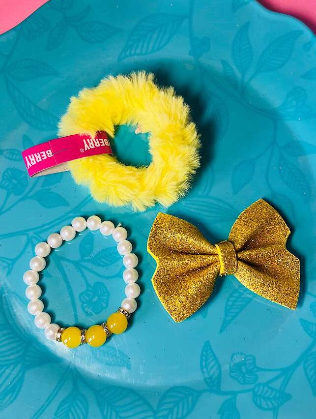 Krazy Hampers – Kanjak Special Combo(Yellow)
