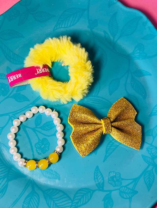 Krazy Hampers – Kanjak Special Combo(Yellow)