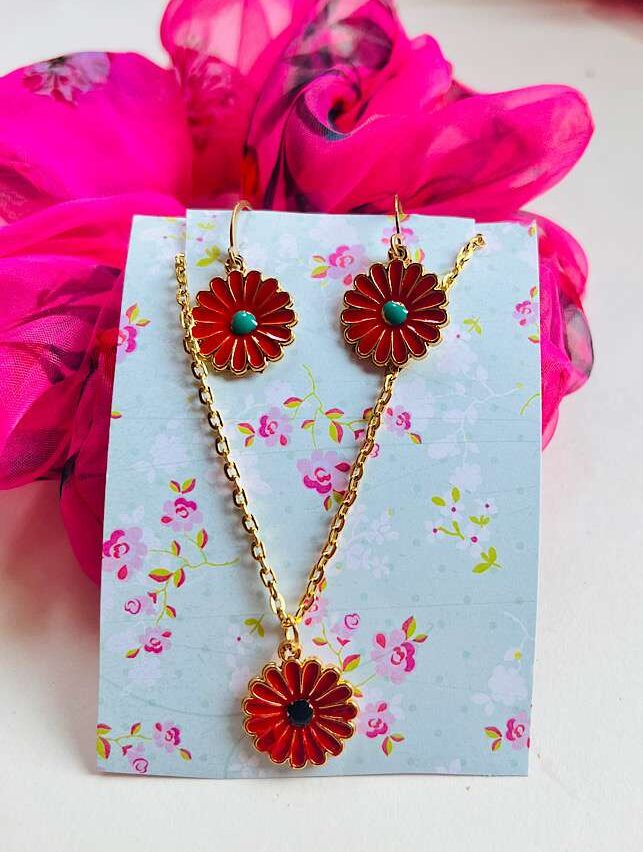 Funky Fashion – Preety Daisy Set Red