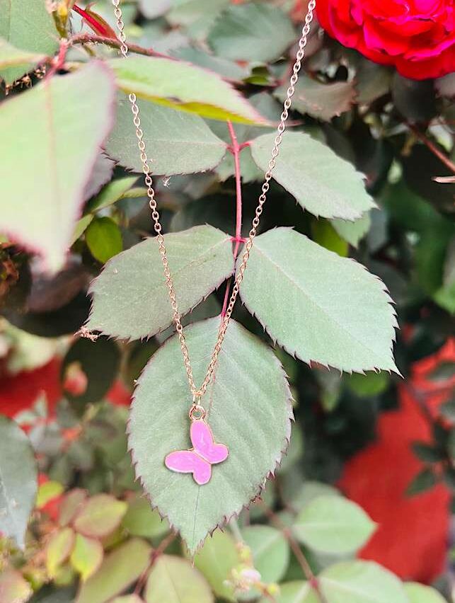 Funky Fashion – Cute Butterfly Pendent Pink