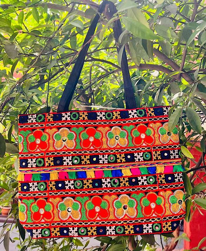 Stylish Bags – Mulicolor Mirror Handmade Tote