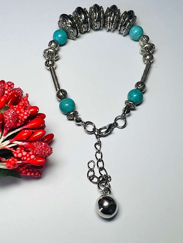 Funky Fashion – Torquoise Silver Charm Bracelet