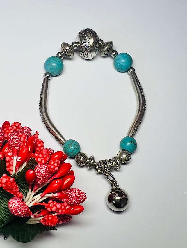 Funky Fashion – Torquoise Silver Charm Bracelet