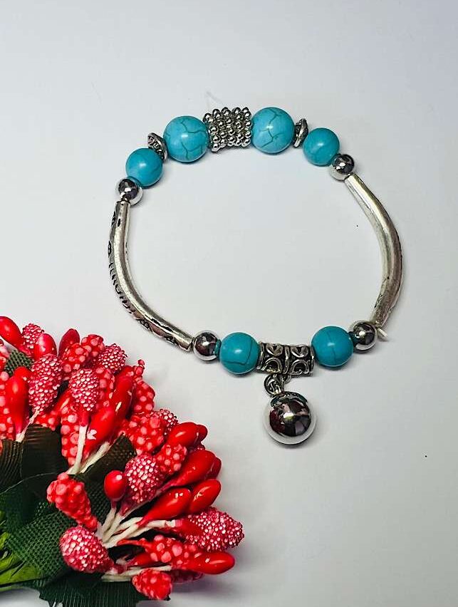 Funky Fashion – Torquoise Silver Charm Bracelet