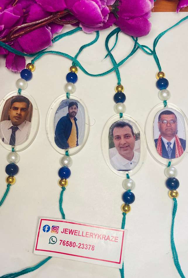 CBB5B718-BA38-4DA0-B330-6C866F4E6953