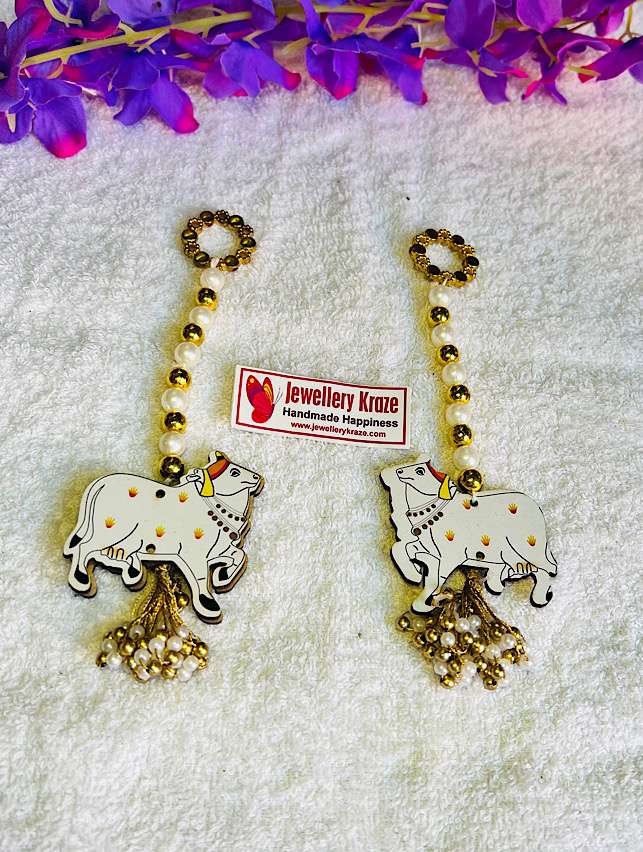 Pichwai Cow Hangings – Set of 2