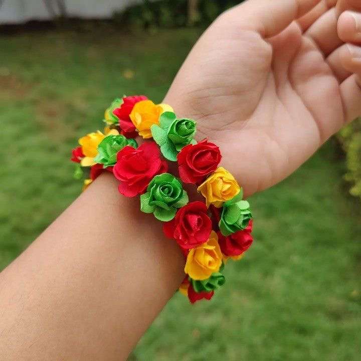 Floral Bangles Giveaways