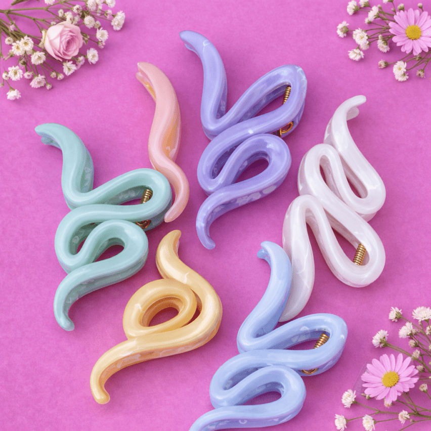 Glossy Marble Wave Claw